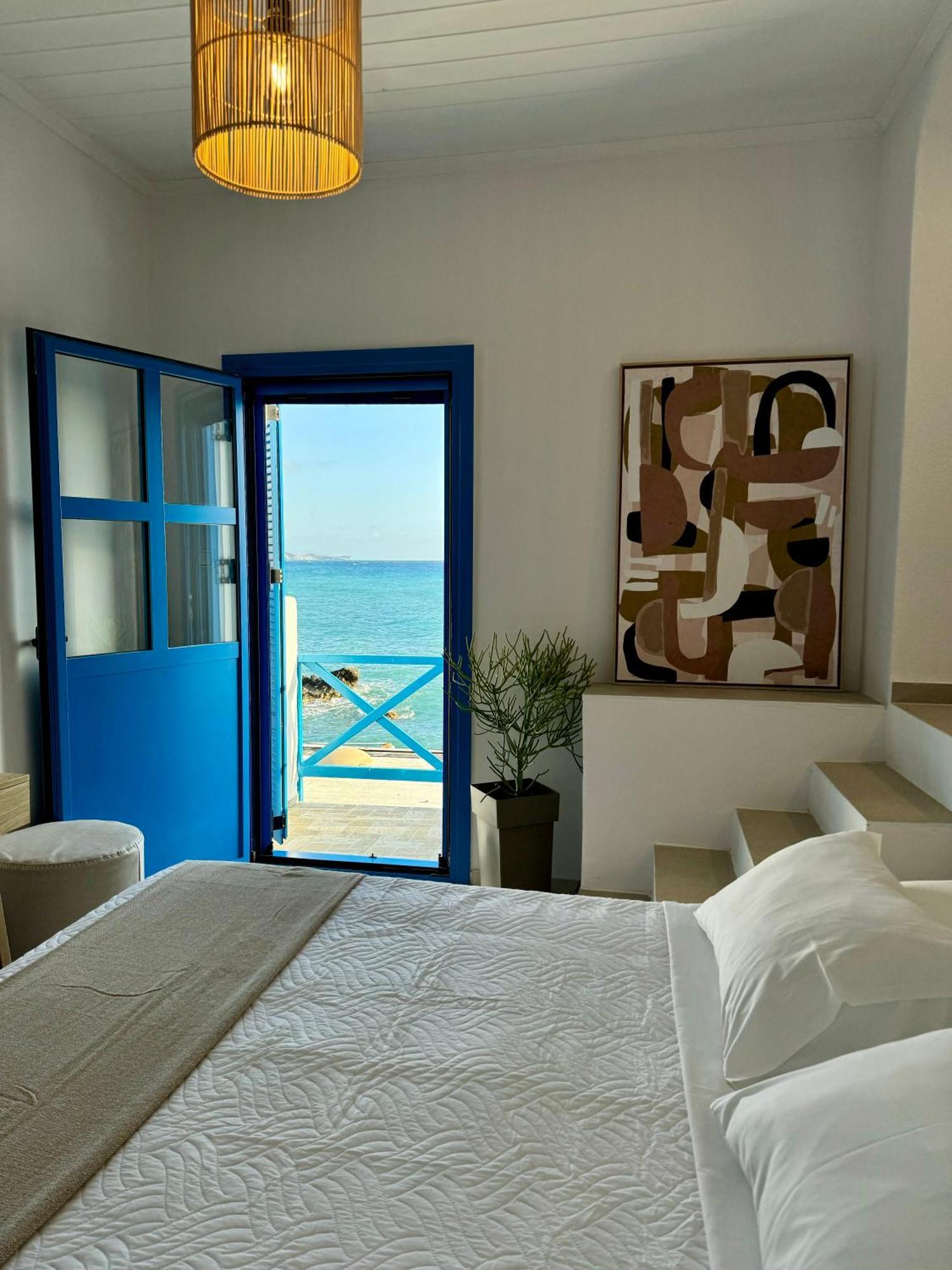 Gazde/Camere de închiriat Agia Fotia Taverna Kerames